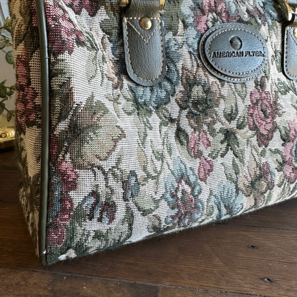 Vintage Tapestry Carpet Bag Purse | American Flyer Doctor Bag Style Handbag - Picture 3 of 14